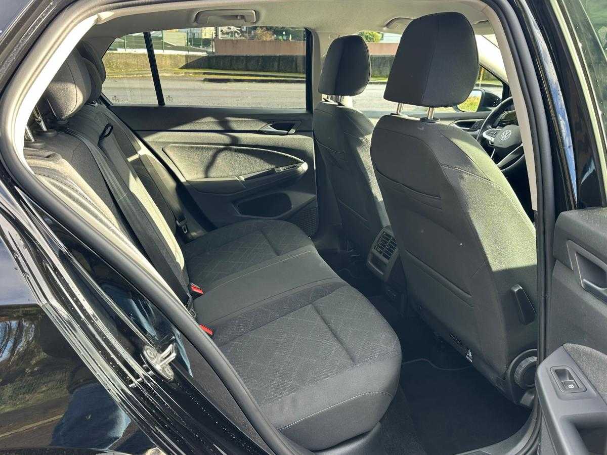 volkswagen-golf-2023-gasolina-999cc