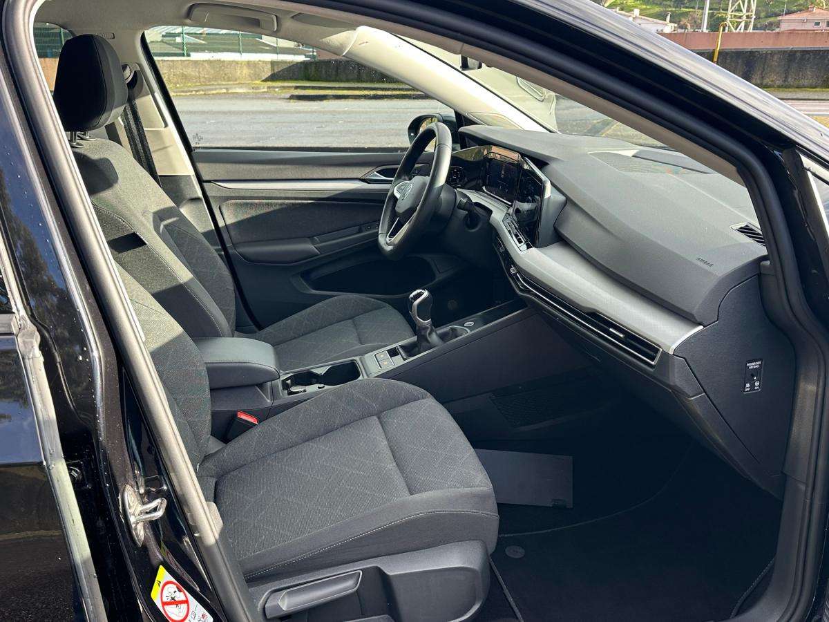 volkswagen-golf-2023-gasolina-999cc