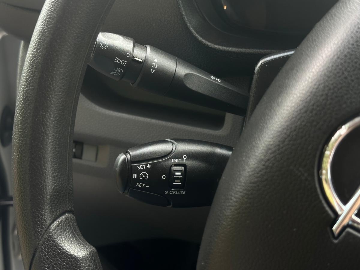 opel-vivaro-2022-diesel-1499cc