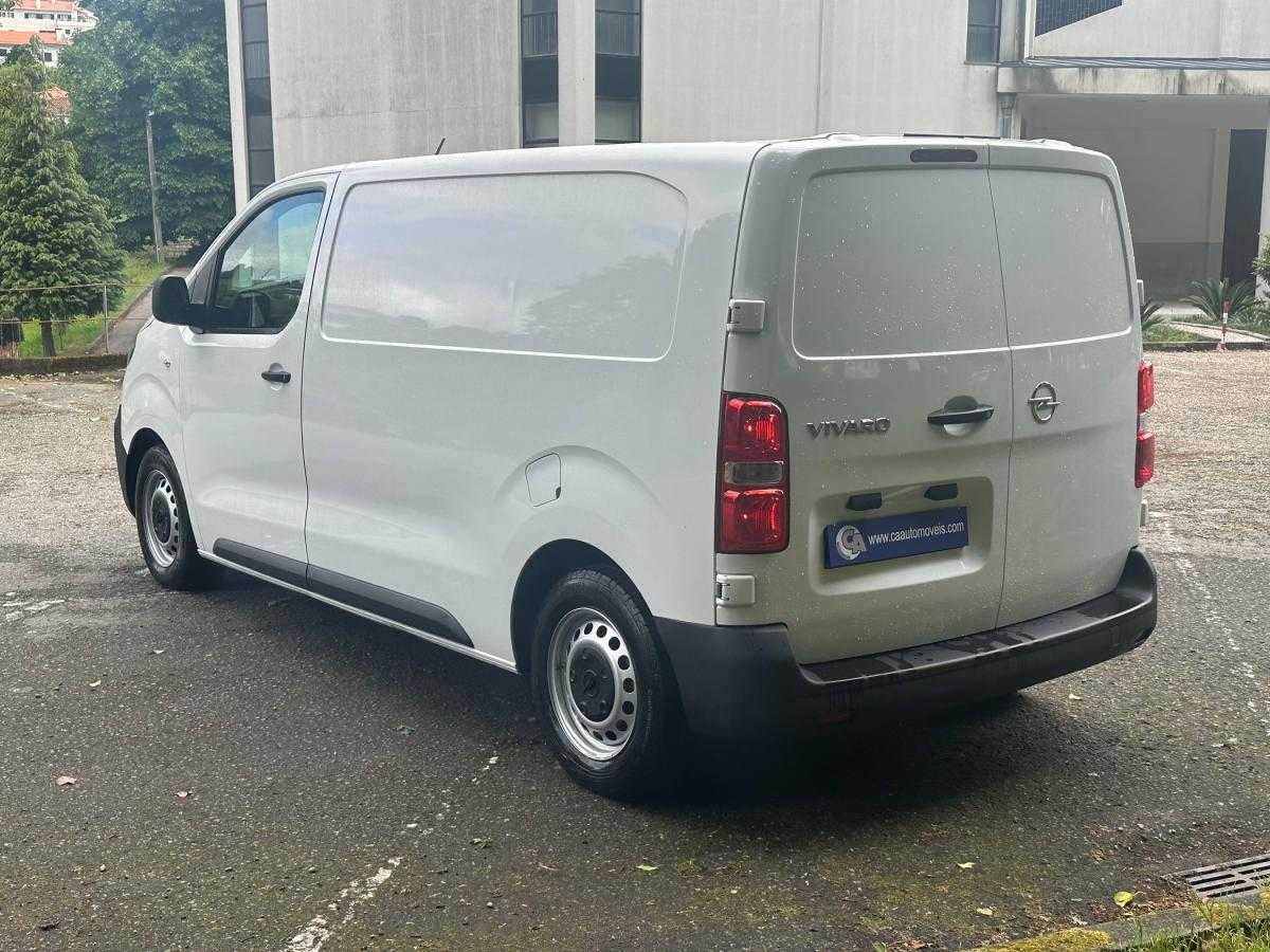 opel-vivaro-2022-diesel-1499cc