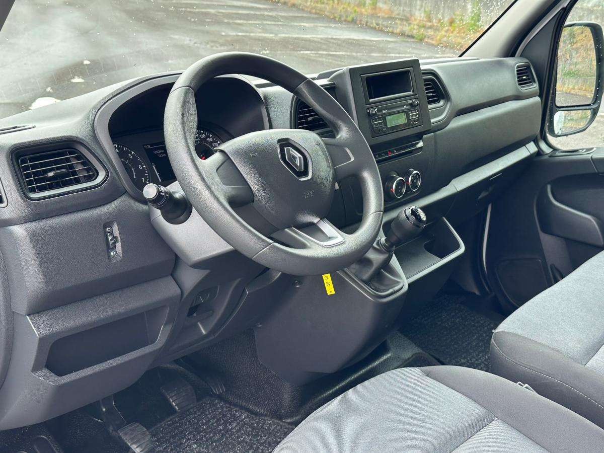 renault-master-2023-diesel-2299cc