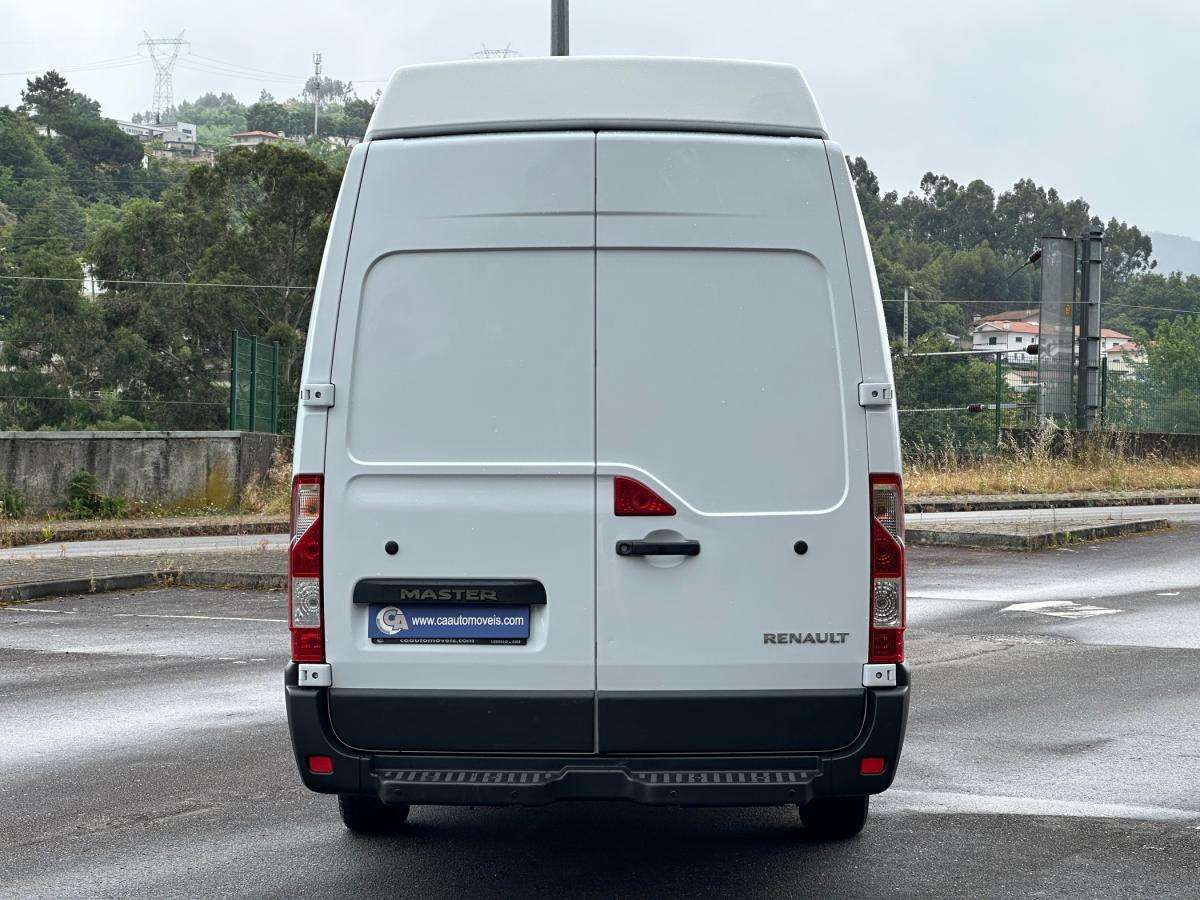renault-master-2023-diesel-2299cc