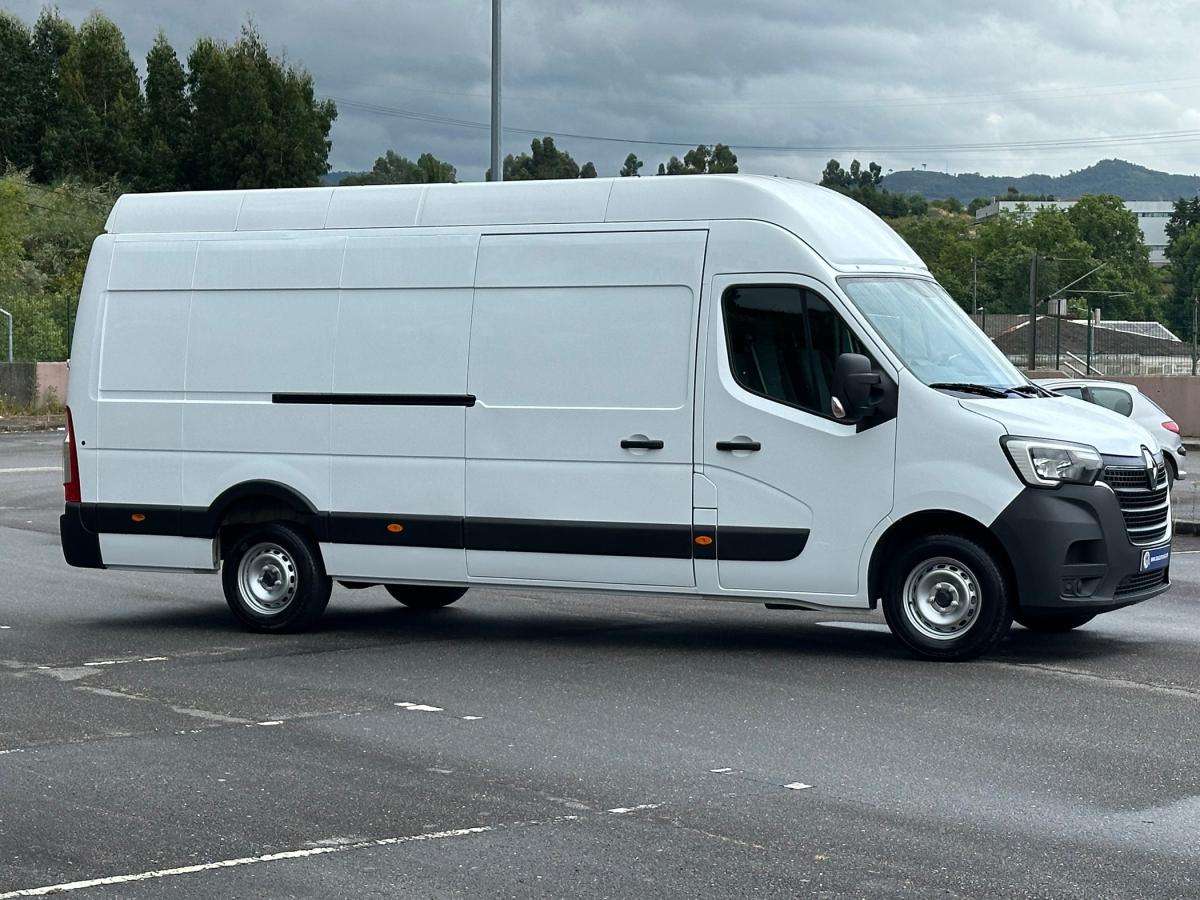renault-master-2023-diesel-2299cc