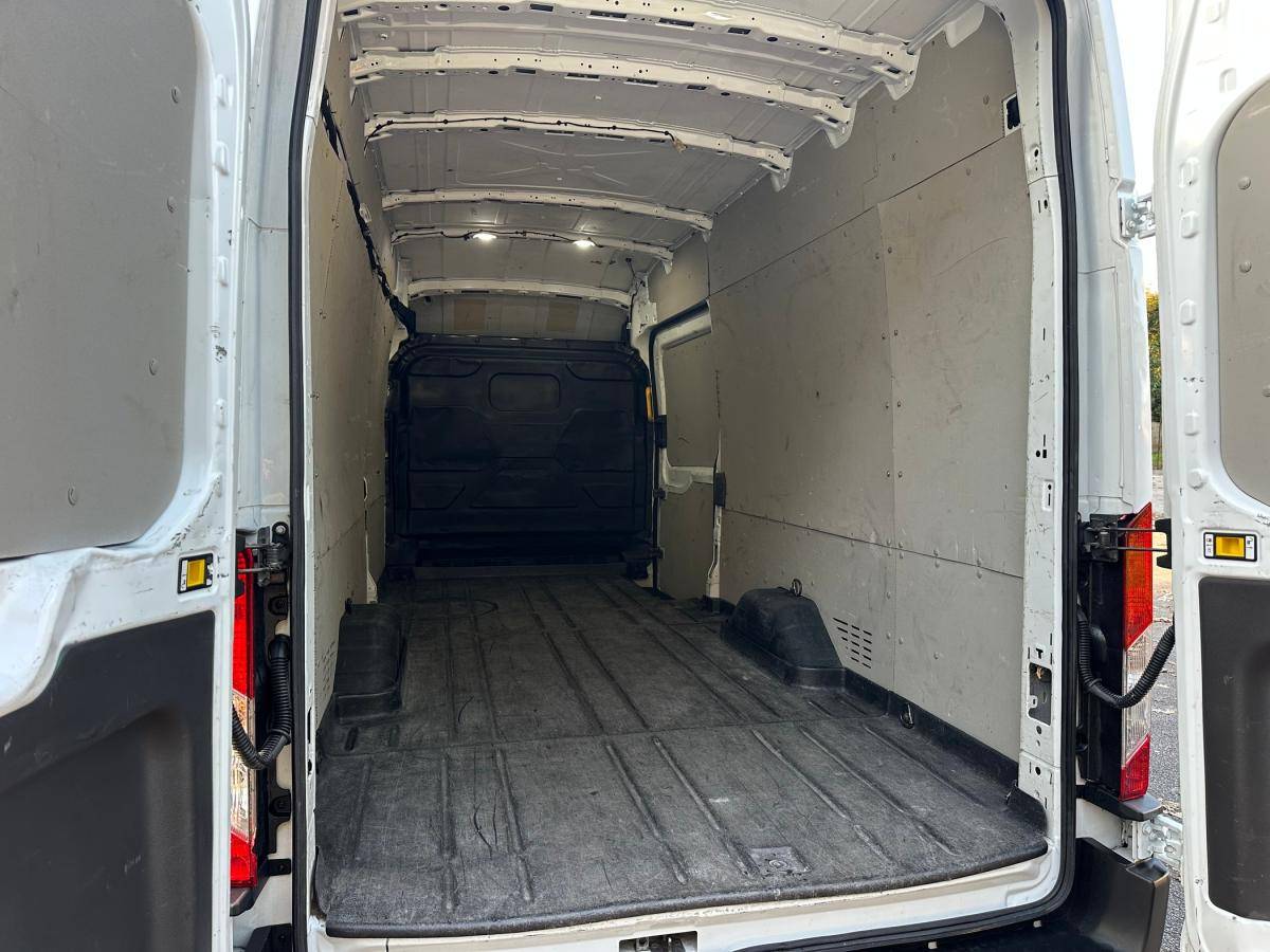ford-transit-2022-diesel-1995cc