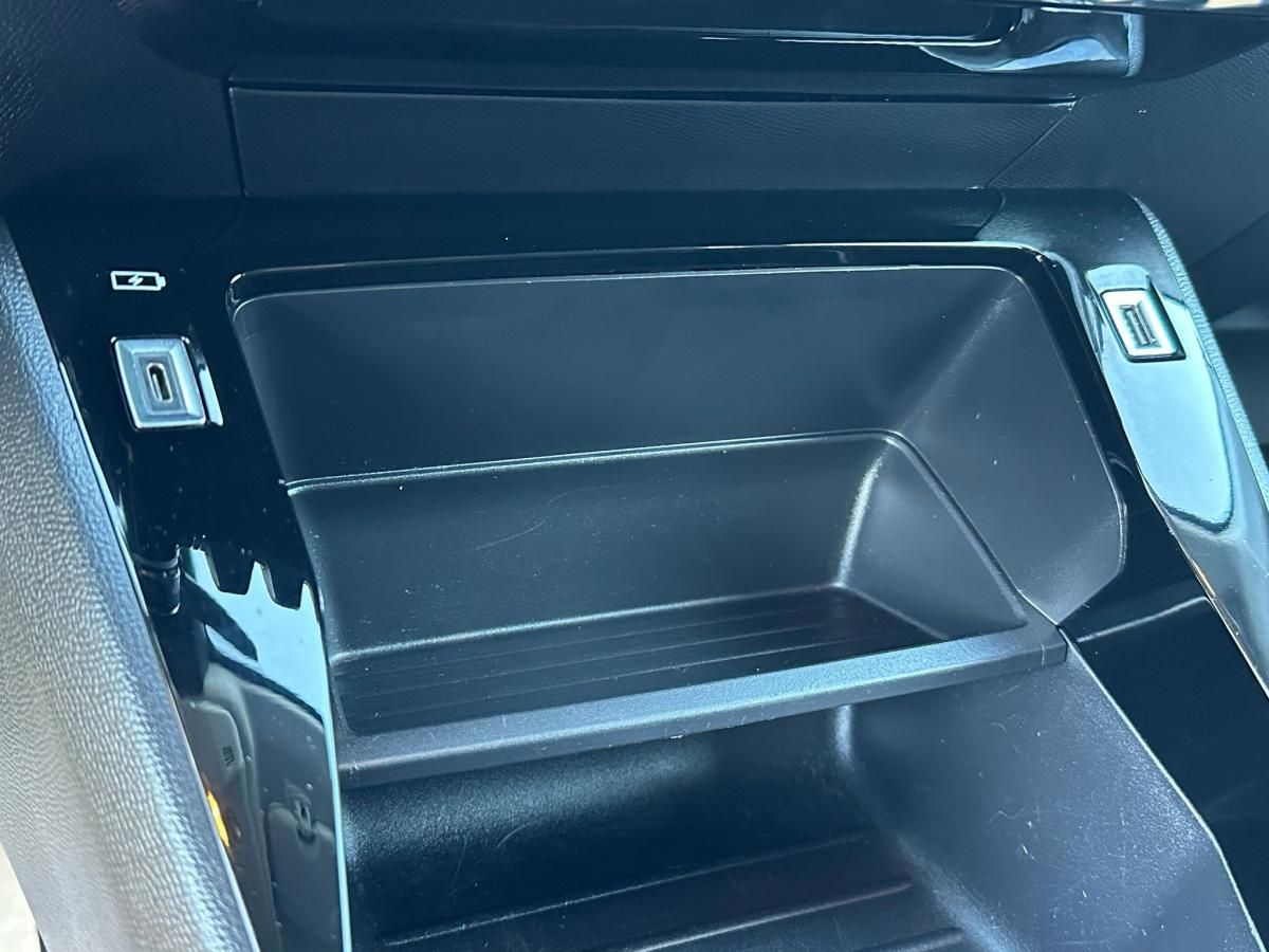 peugeot-208-2021-gasolina-1199cc