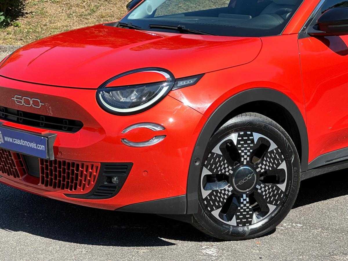 fiat-600-2023-eletrico-500cc