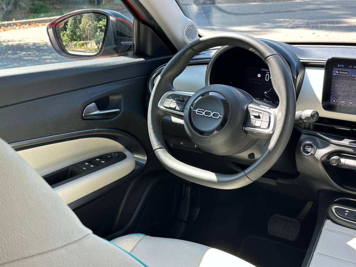 fiat-600-2023-eletrico-500cc