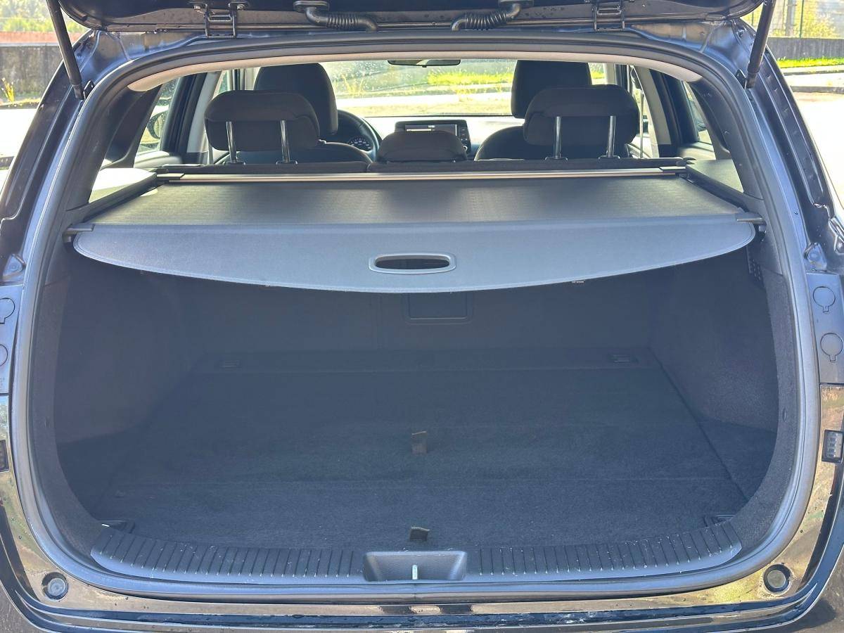 hyundai-i30-sw-2020-diesel-1598cc