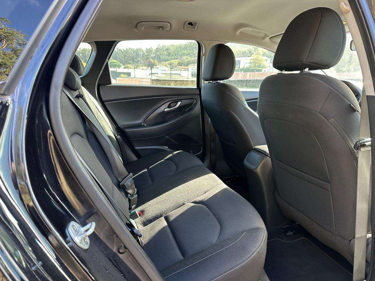 hyundai-i30-sw-2020-diesel-1598cc