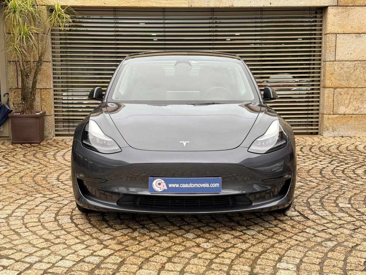 tesla-model-3-2023-eletrico-500cc