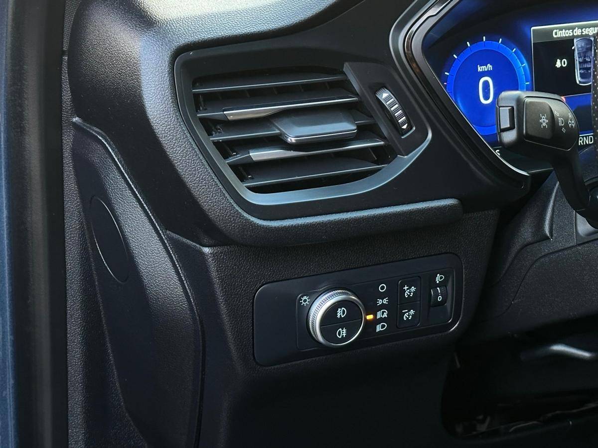 ford-kuga-2022-diesel-1499cc