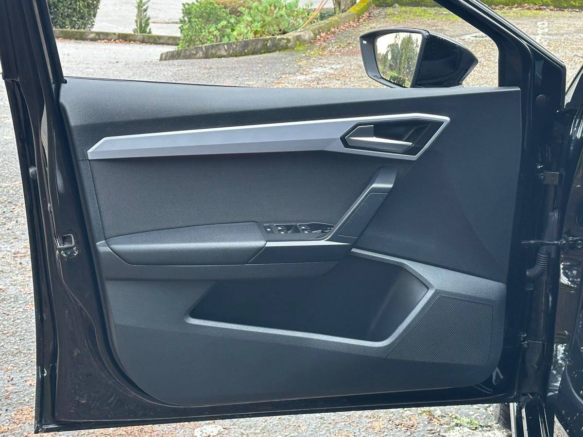 seat-ibiza-2023-gasolina-999cc