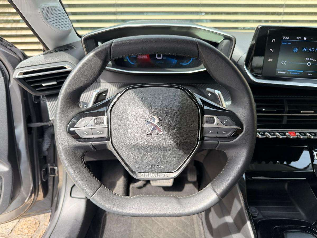 peugeot-208-2023-gasolina-1199cc