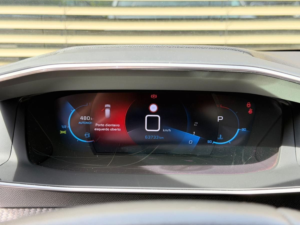 peugeot-208-2023-gasolina-1199cc