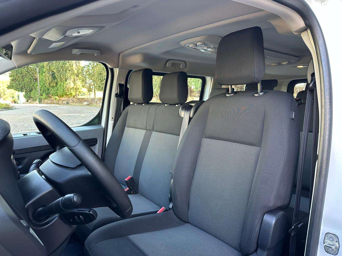 opel-vivaro-2021-diesel-1499cc