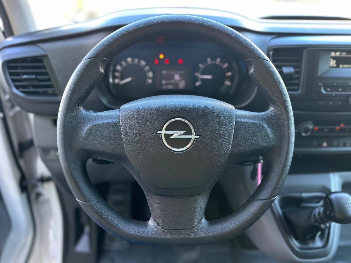 opel-vivaro-2021-diesel-1499cc