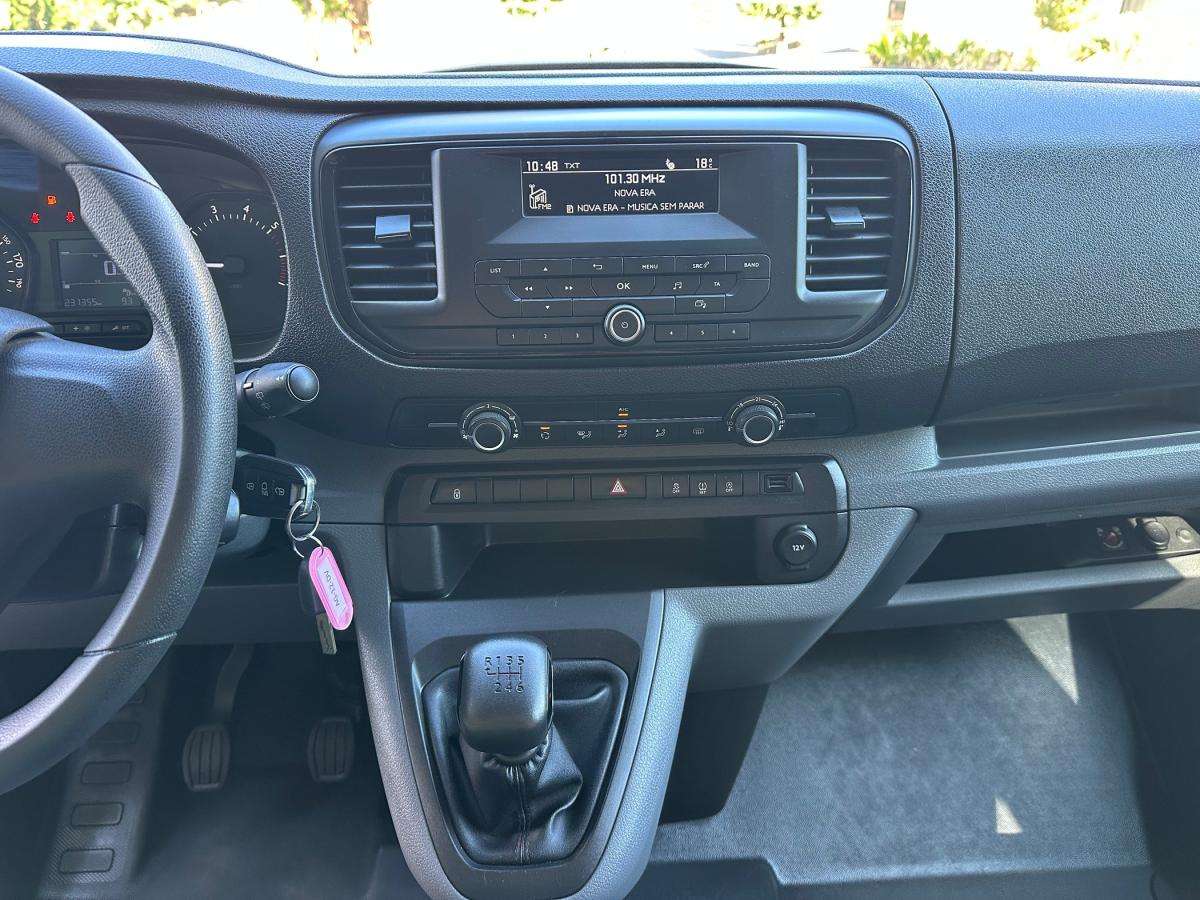 opel-vivaro-2021-diesel-1499cc