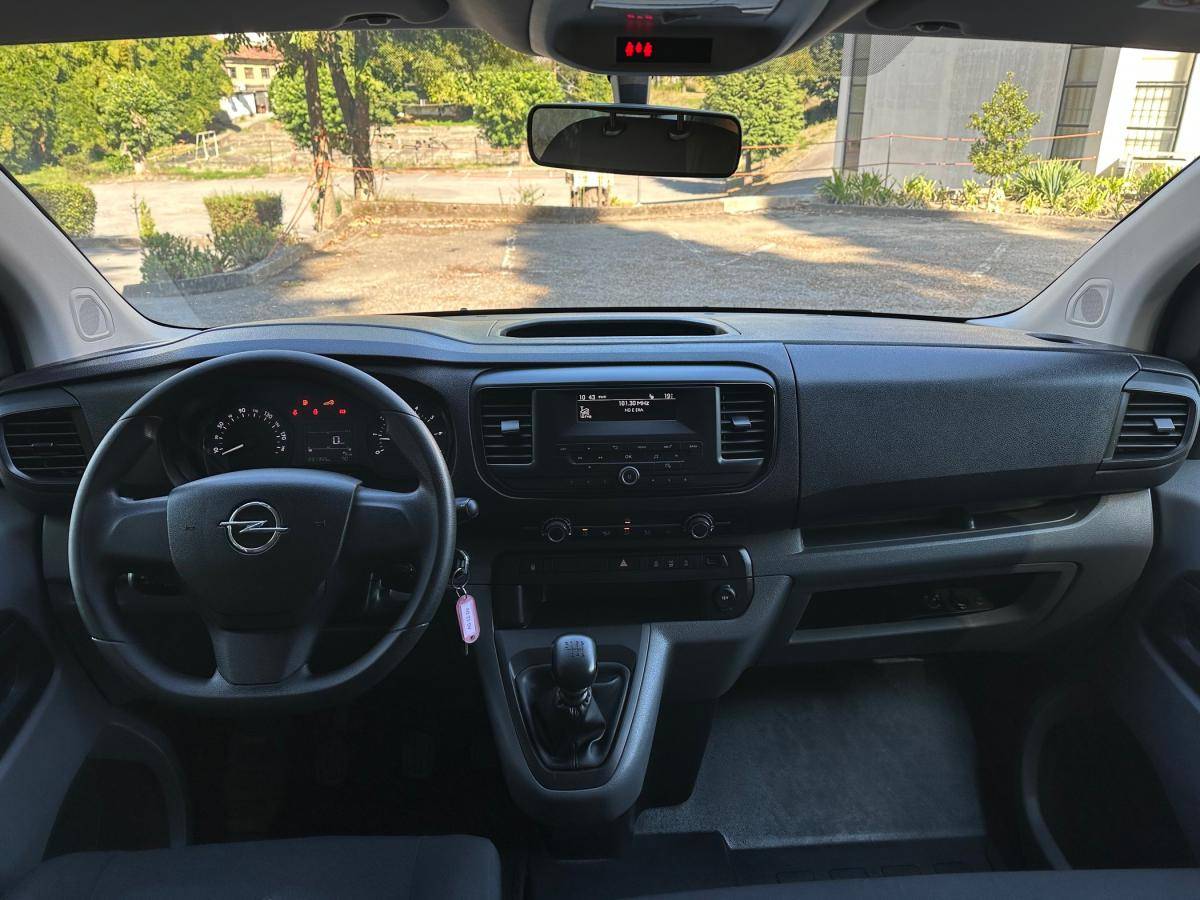 opel-vivaro-2021-diesel-1499cc