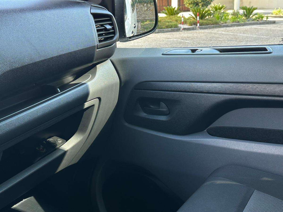 opel-vivaro-2021-diesel-1499cc