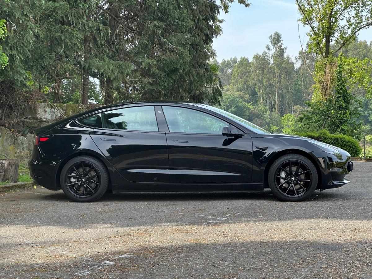 tesla-model-3-2020-eletrico-500cc