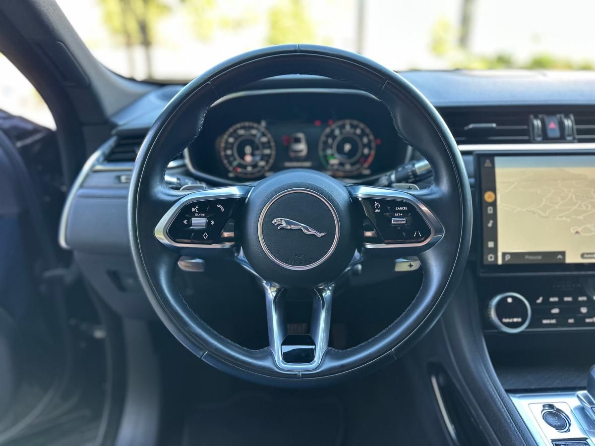 jaguar-f-pace-2022-hibrido-a-gasolina-1997cc