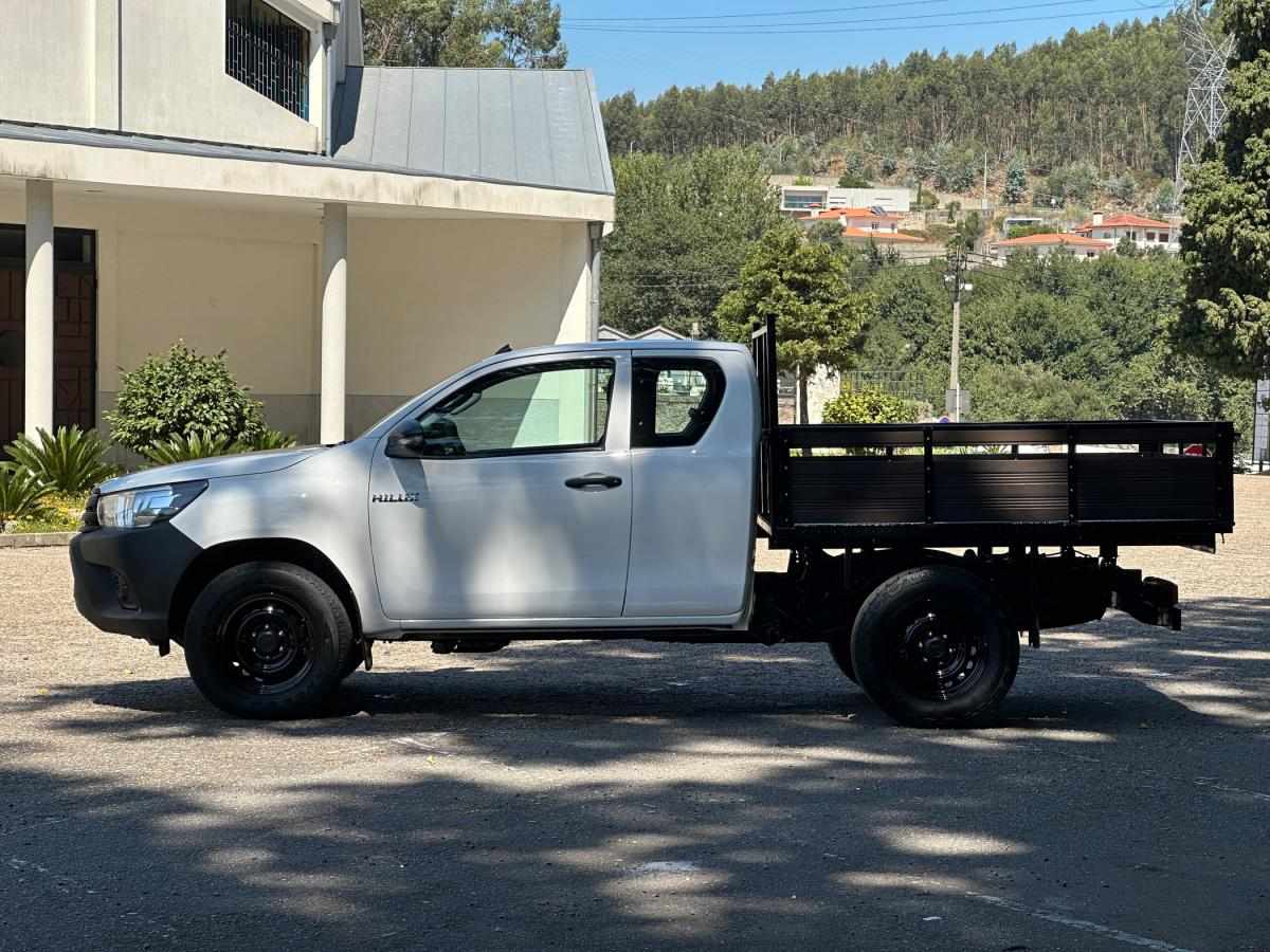 toyota-hilux-2020-diesel-2393cc