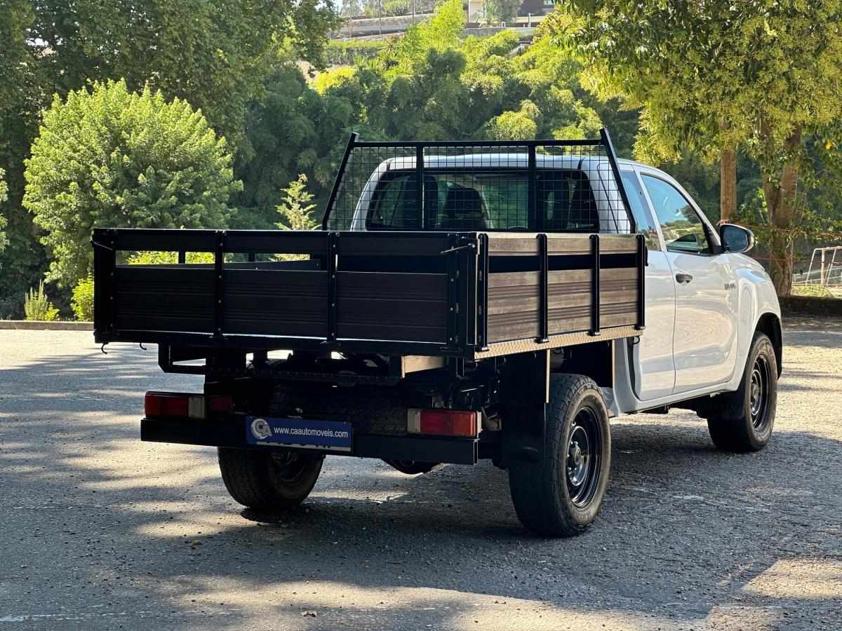toyota-hilux-2020-diesel-2393cc