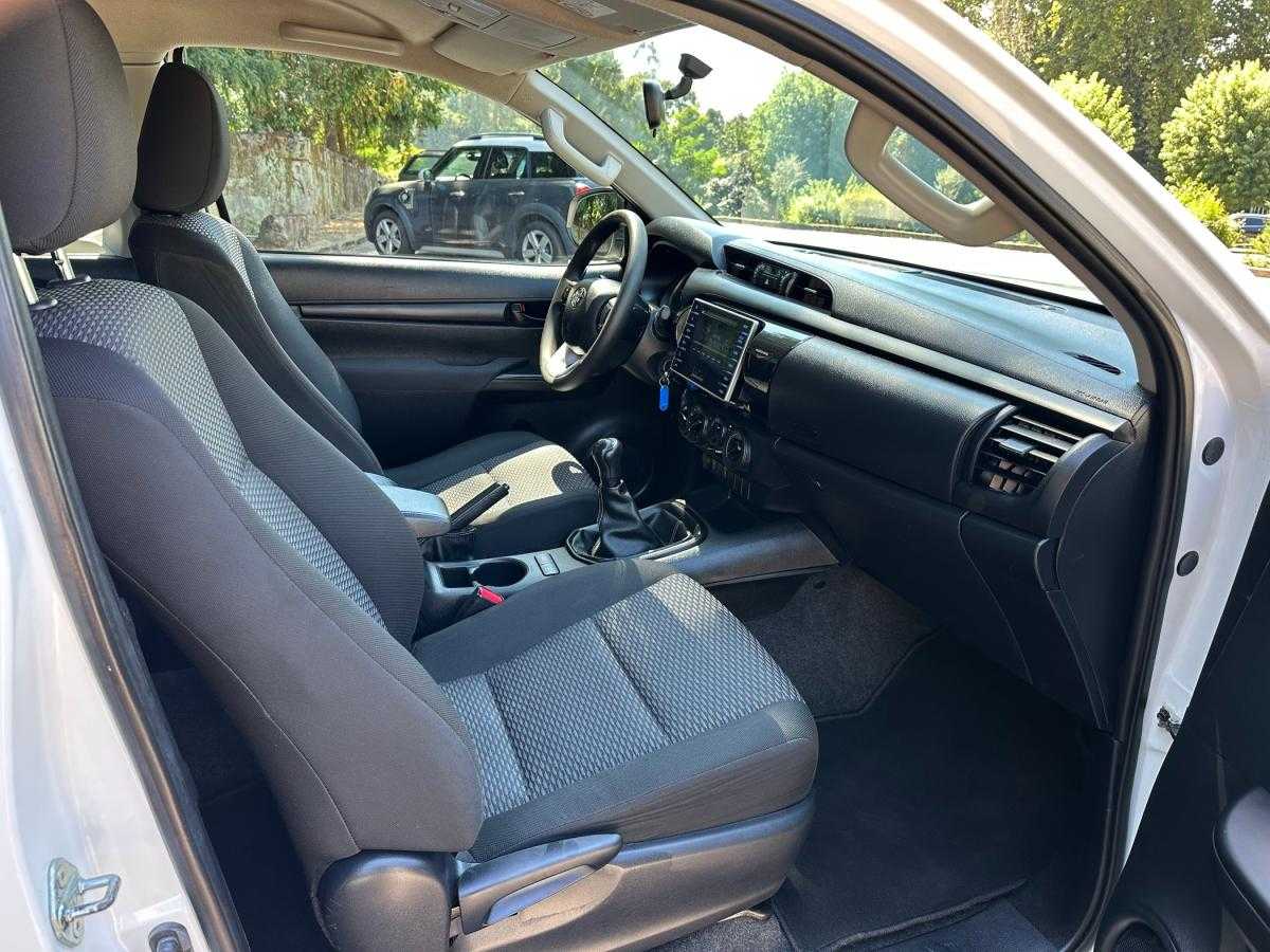 toyota-hilux-2020-diesel-2393cc