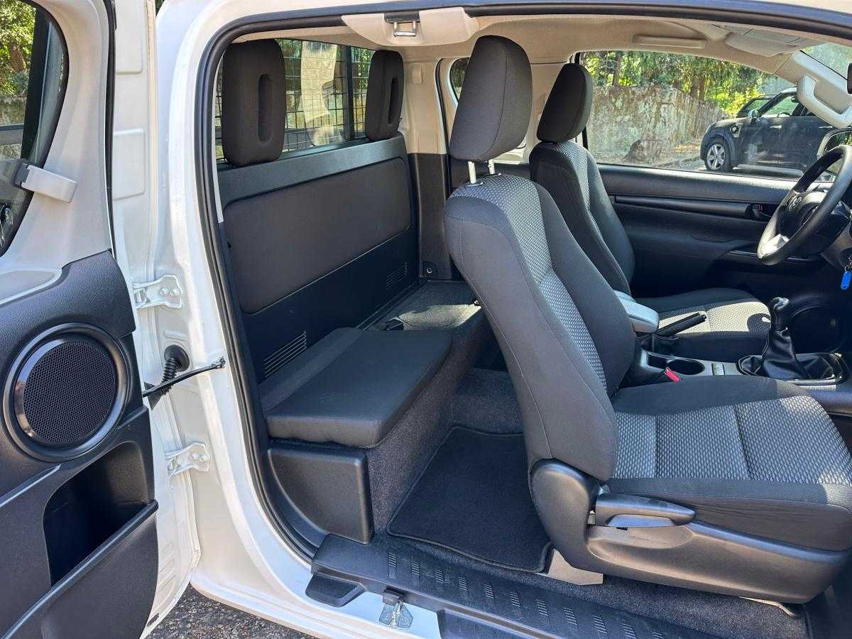 toyota-hilux-2020-diesel-2393cc