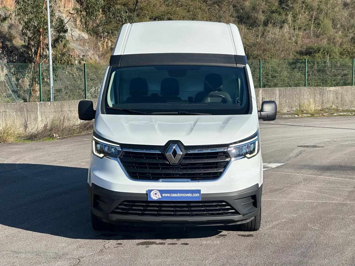 renault-trafic-2023-diesel-1997cc