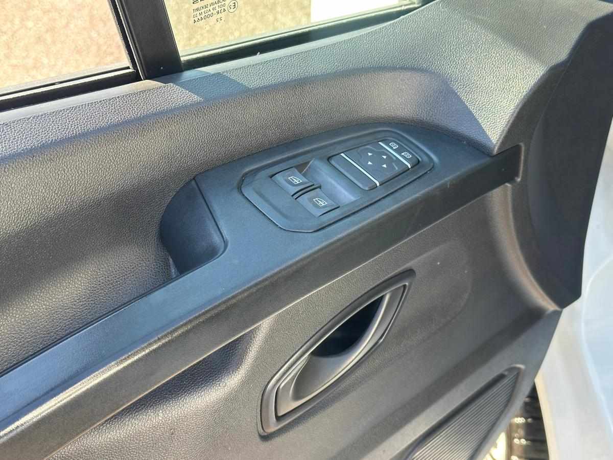 renault-trafic-2023-diesel-1997cc