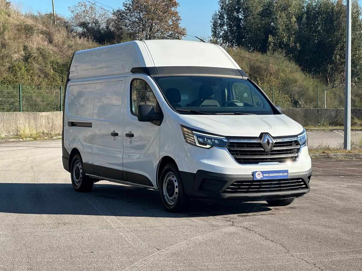 renault-trafic-2023-diesel-1997cc