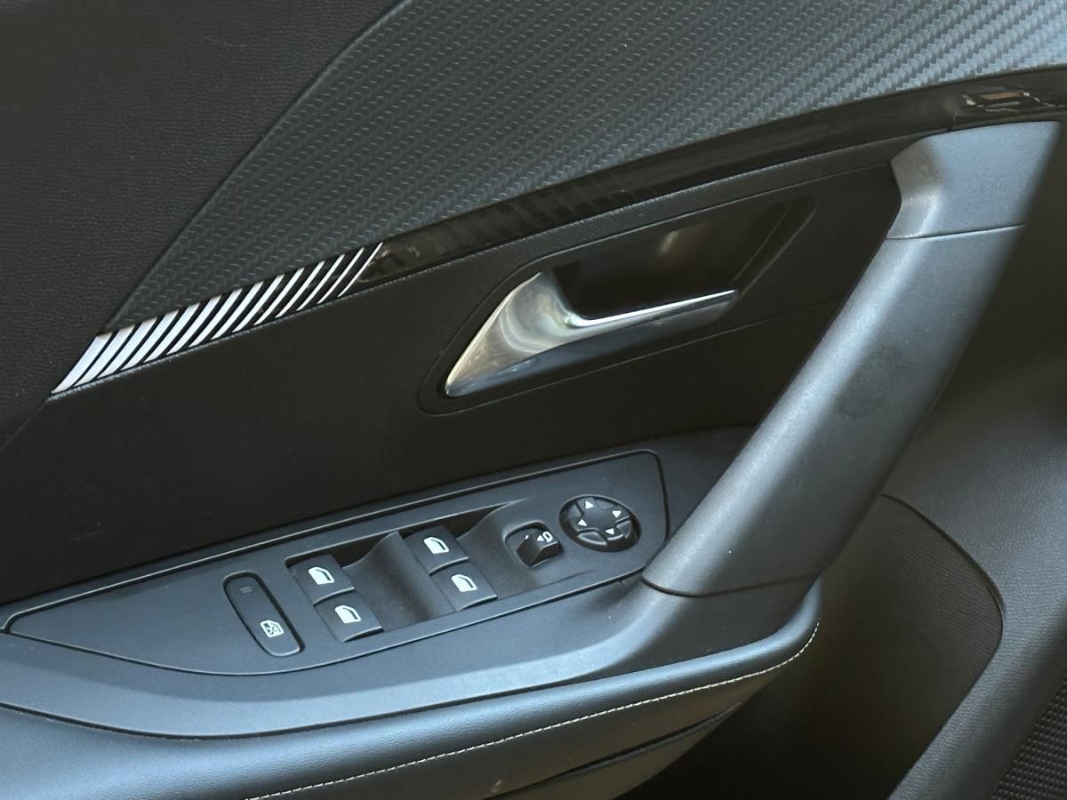 peugeot-2008-2024-gasolina-1199cc