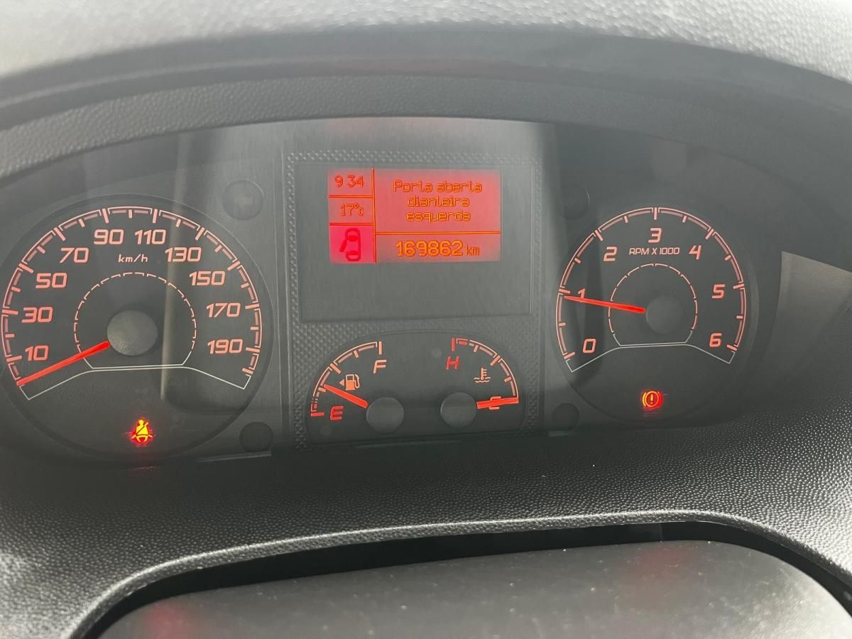 peugeot-boxer-2022-diesel-2179cc