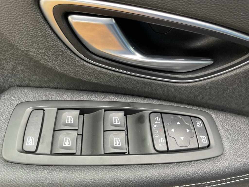 renault-scenic-1-6-dci-2018-diesel-1598cc