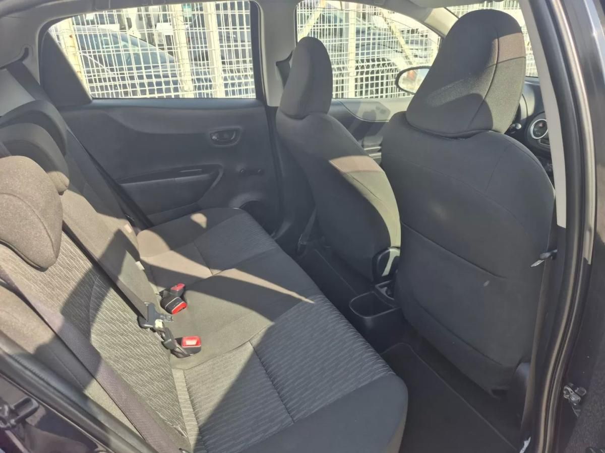 toyota-yaris-2012-gasolina-998cc