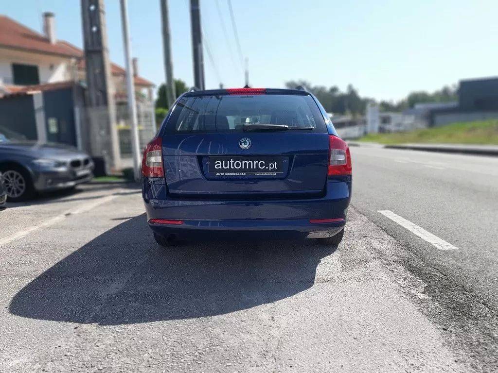 skoda-octavia-break-2010-gasolina-1197cc