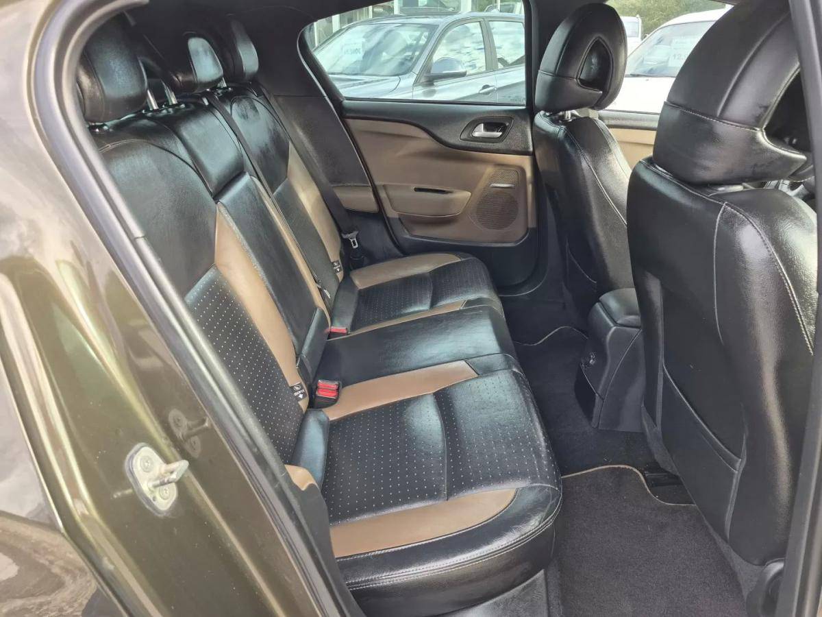citroen-ds4-2015-diesel-1560cc