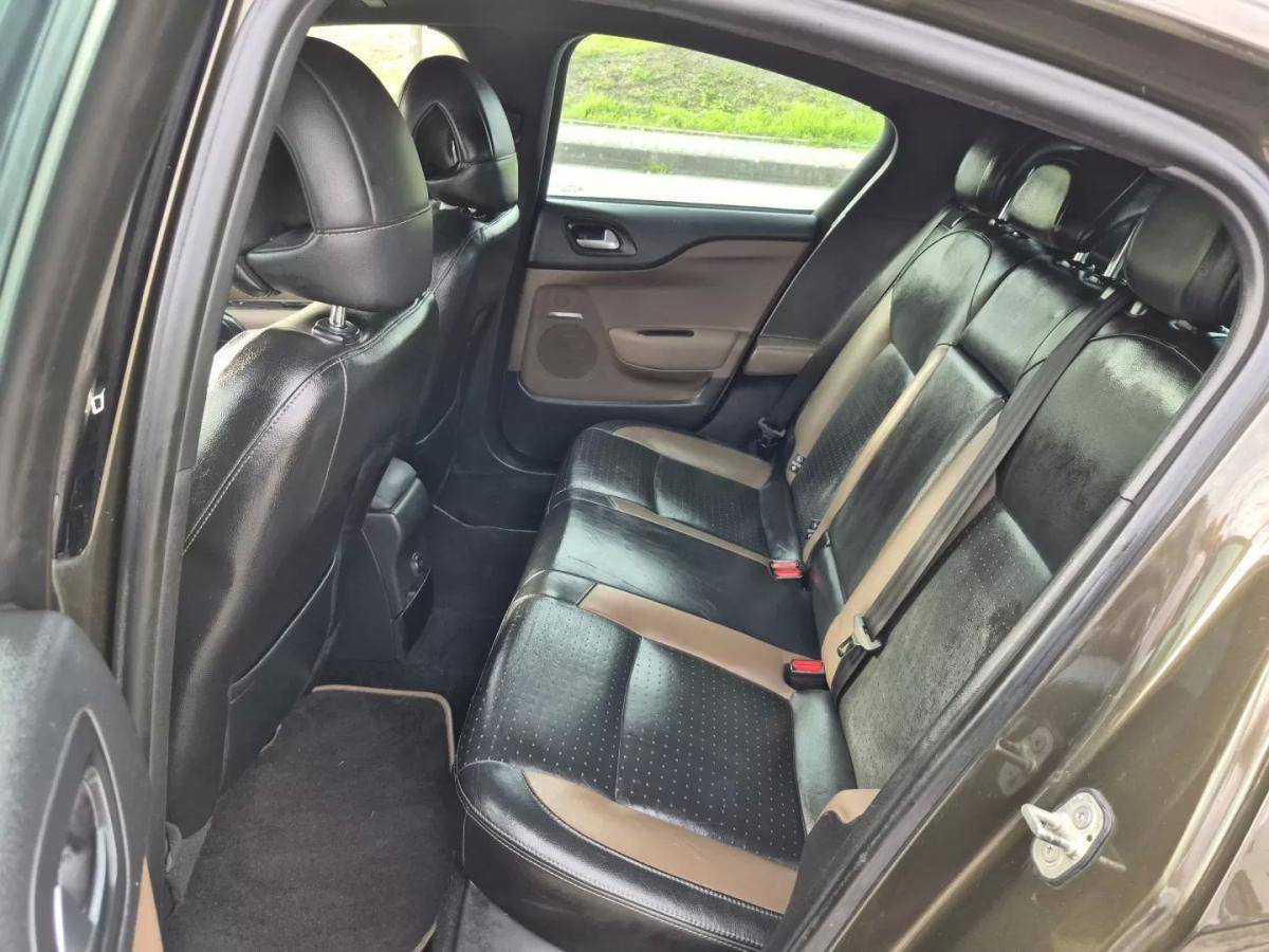 citroen-ds4-2015-diesel-1560cc