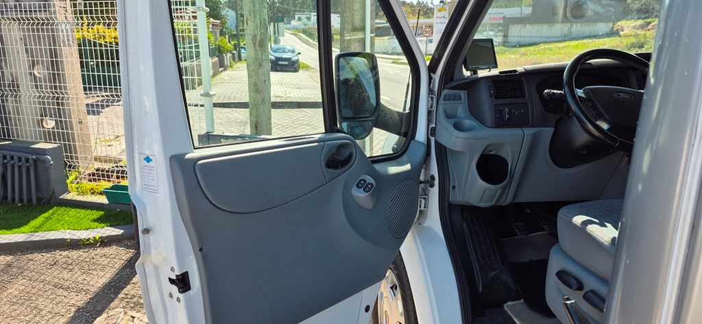ford-transit-2007-diesel-2200cc