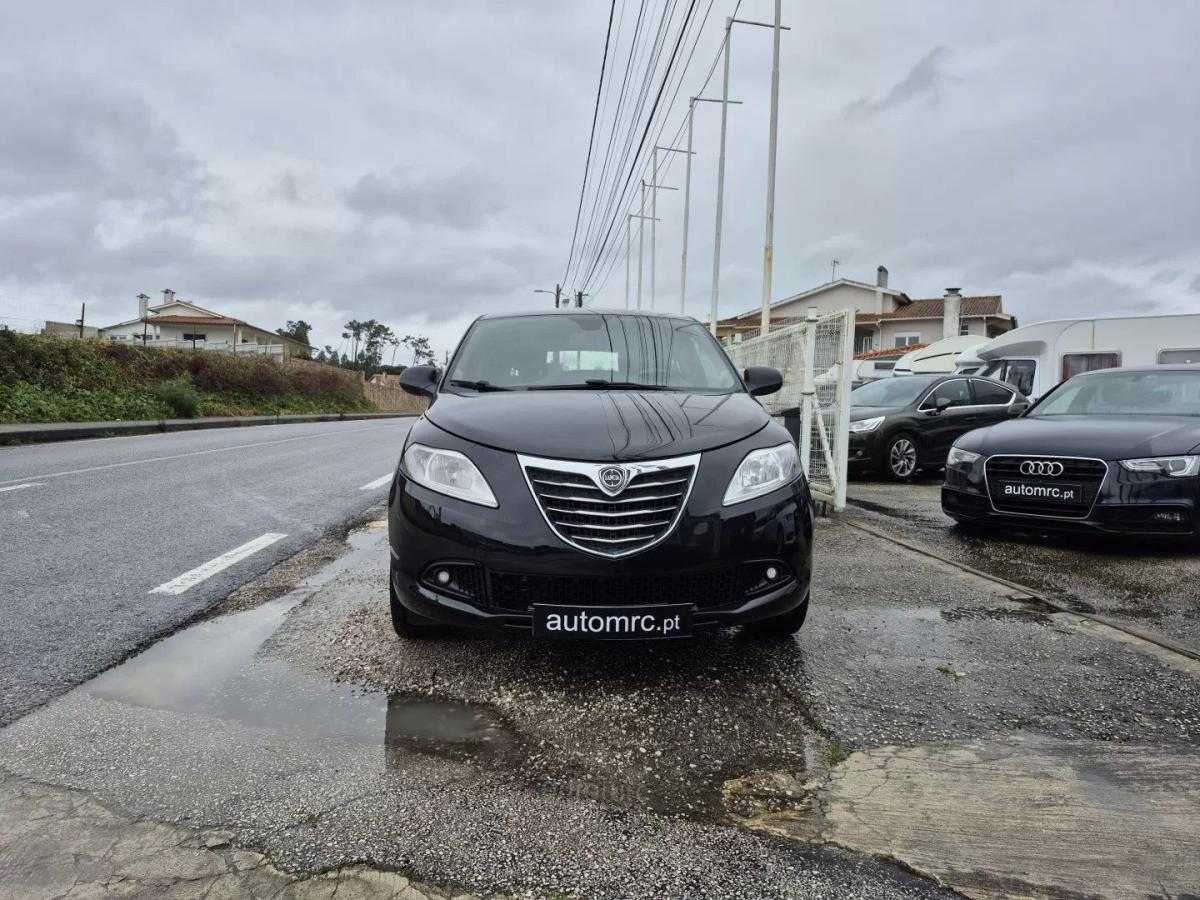 lancia-ypsilon-2013-gasolina-1242cc