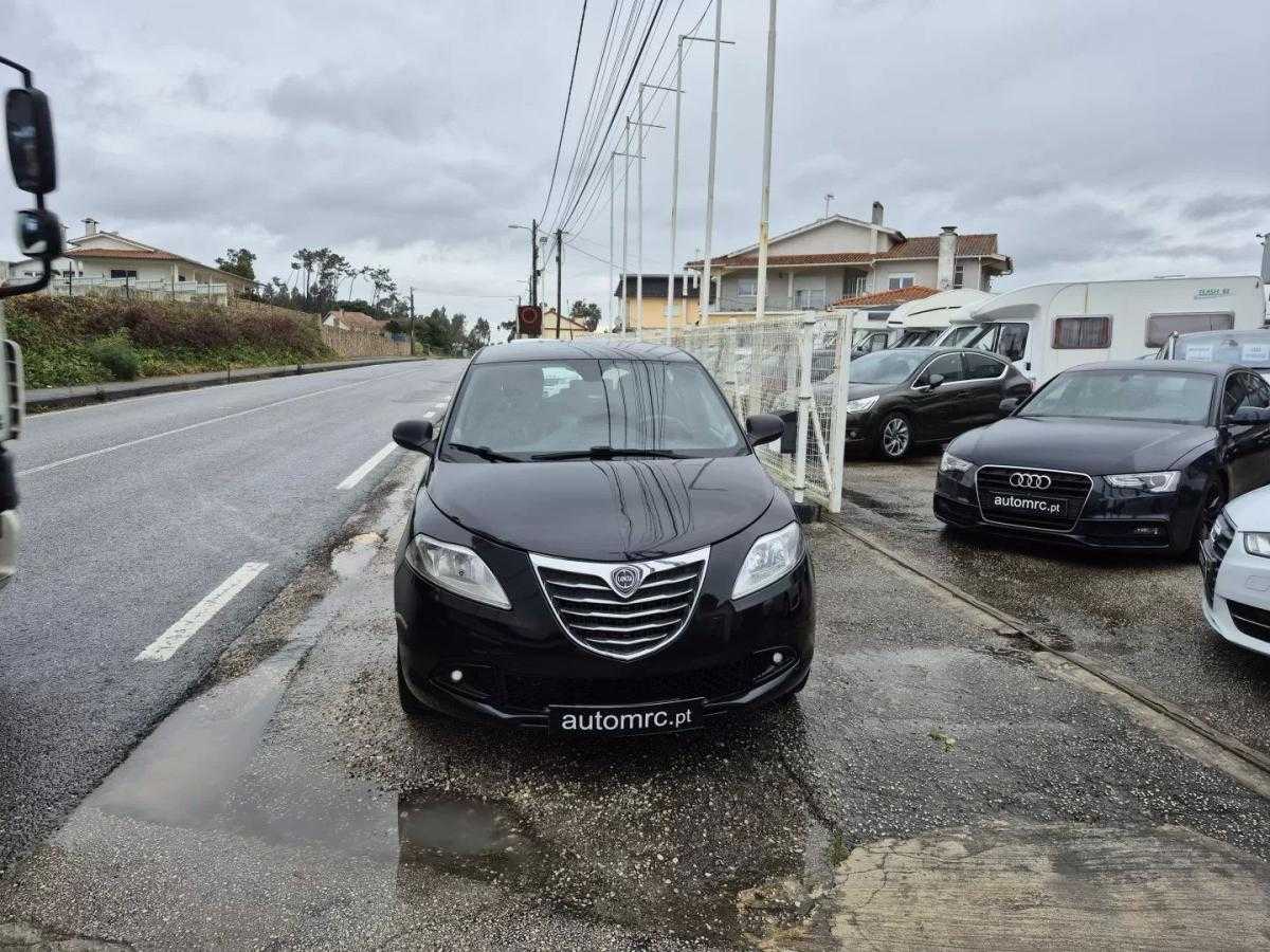 lancia-ypsilon-2013-gasolina-1242cc