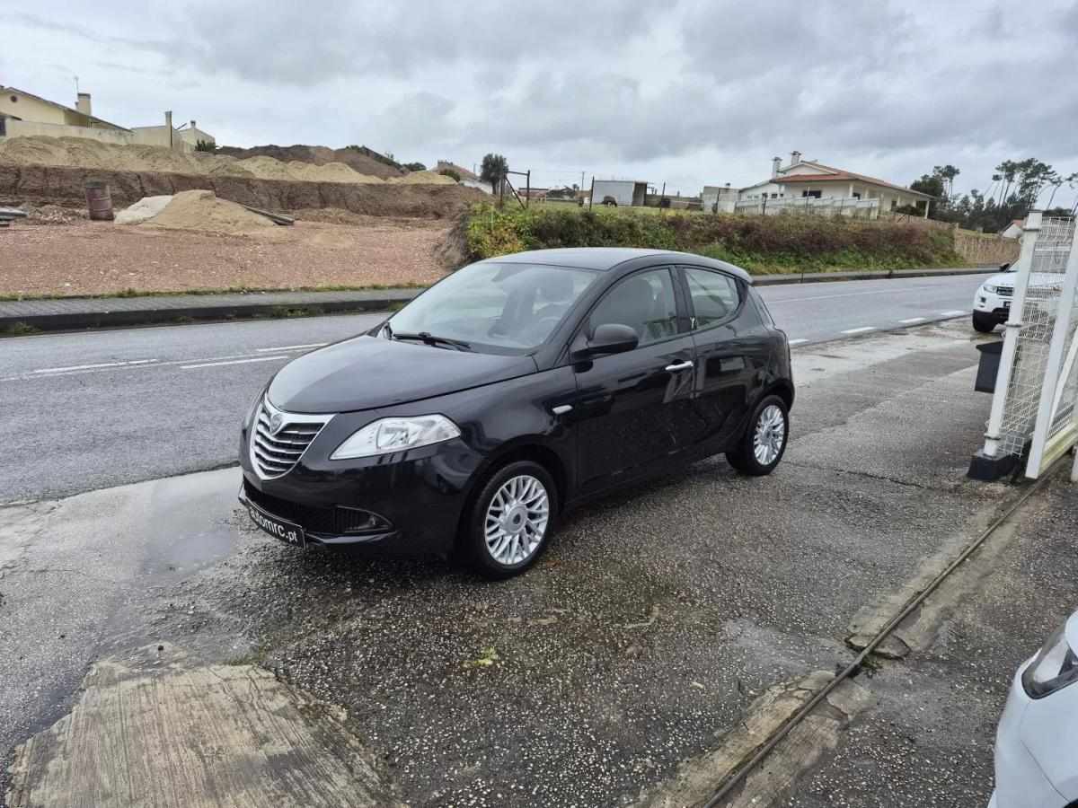lancia-ypsilon-2013-gasolina-1242cc