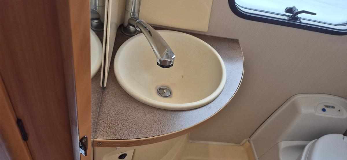 ford-transit-2007-diesel-2200cc