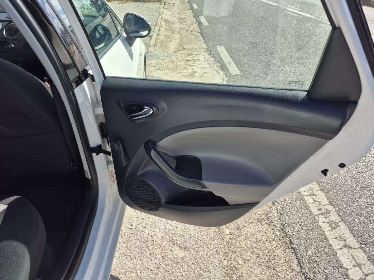 seat-ibiza-st-2015-diesel-1199cc