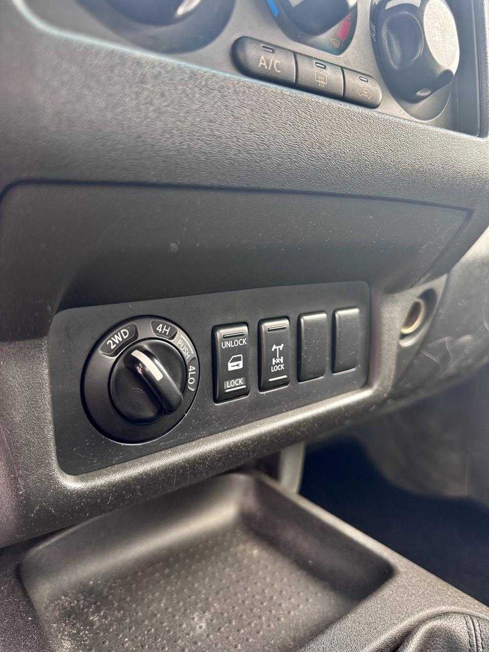 nissan-navara-2010-diesel-2488cc
