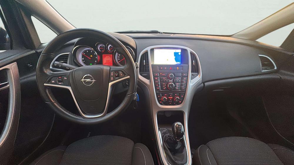 opel-astra-sport-tourer-2011-diesel-1248cc