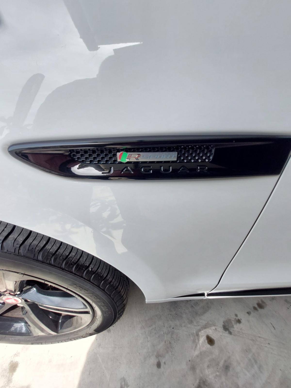 jaguar-f-pace-2018-diesel-1999cc