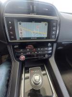 jaguar-f-pace-2018-diesel-1999cc