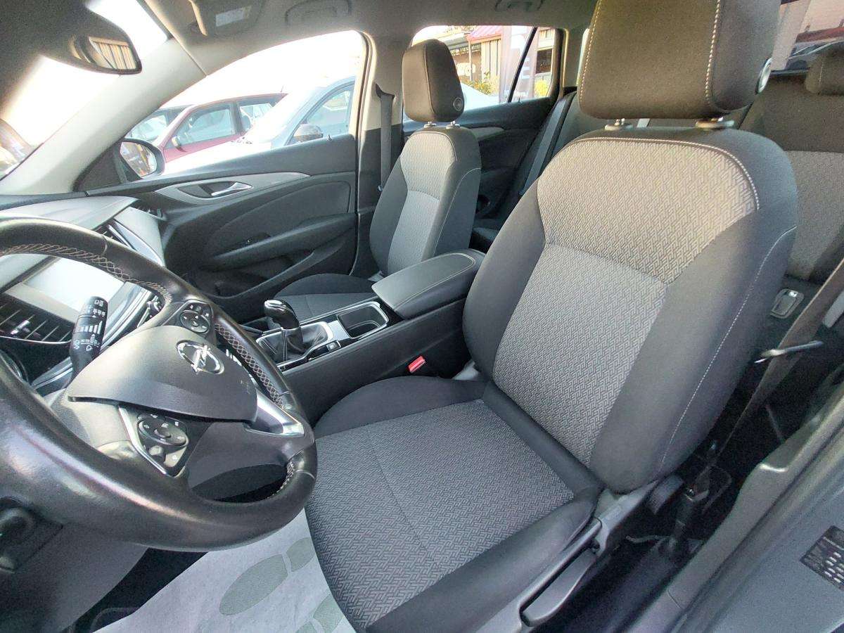 opel-insignia-sports-tourer-2020-diesel-1598cc